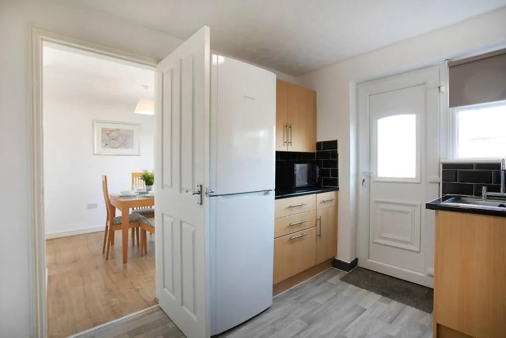 Casa de Férias Maltby House, Rotherham For Contractors & Families, Free Private Parking, Wifi Etc